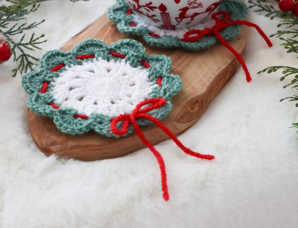 crochet wreath coaster